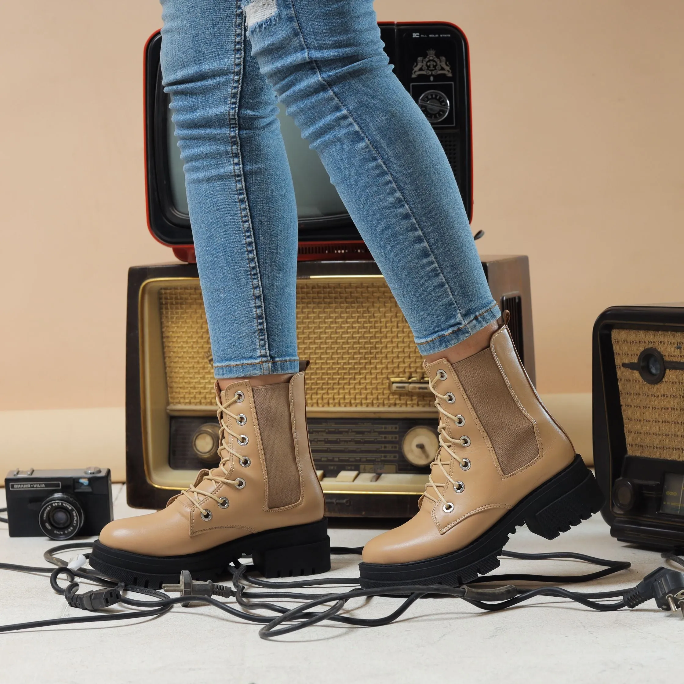Chelsea Laceup & Zipper Plain Leather Boots - Beige