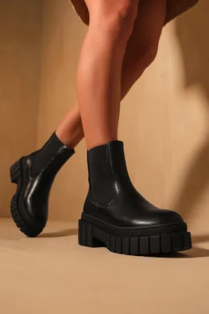 KINSLEY CHUNKY CHELSEA ANKLE BOOT IN BLACK FAUX LEATHER KINSLEY CHUNKY CHELSEA ANKLE BOOT IN BLACK FAUX LEATHER