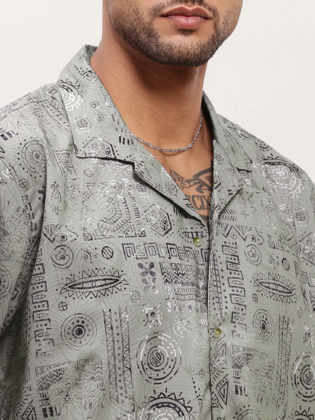 Men Green Geometric Prints Cuban Collar Shirt