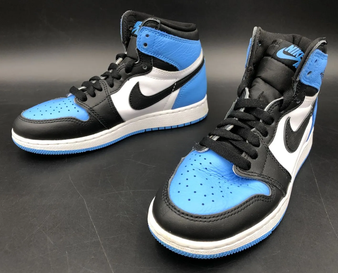 Nike Jordan 1 Retro High OG 'UNC Toe' White/Blue/Black Sneakers - Size 4Y ( COA)