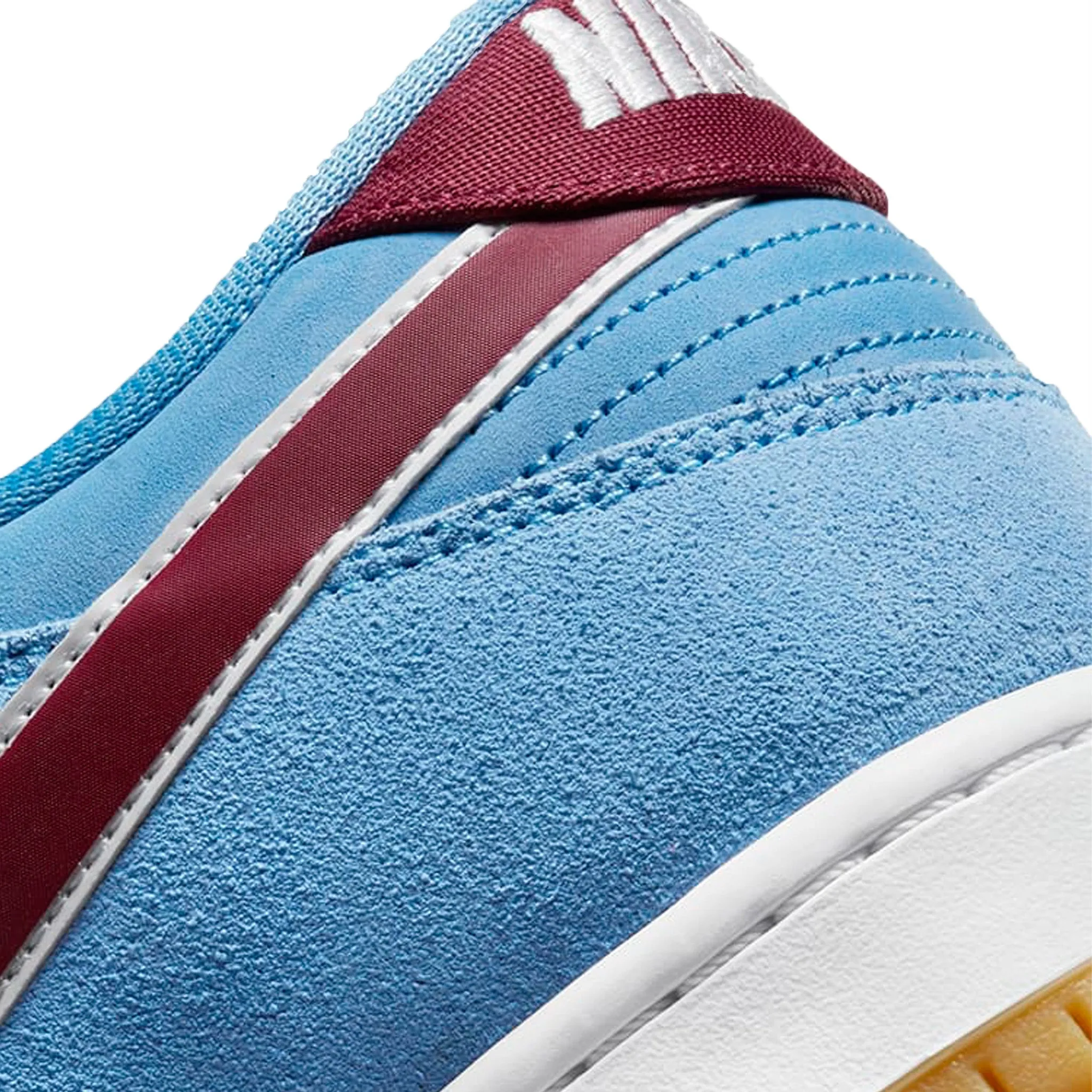 Nike SB Dunk Low Philadelphia Phillies