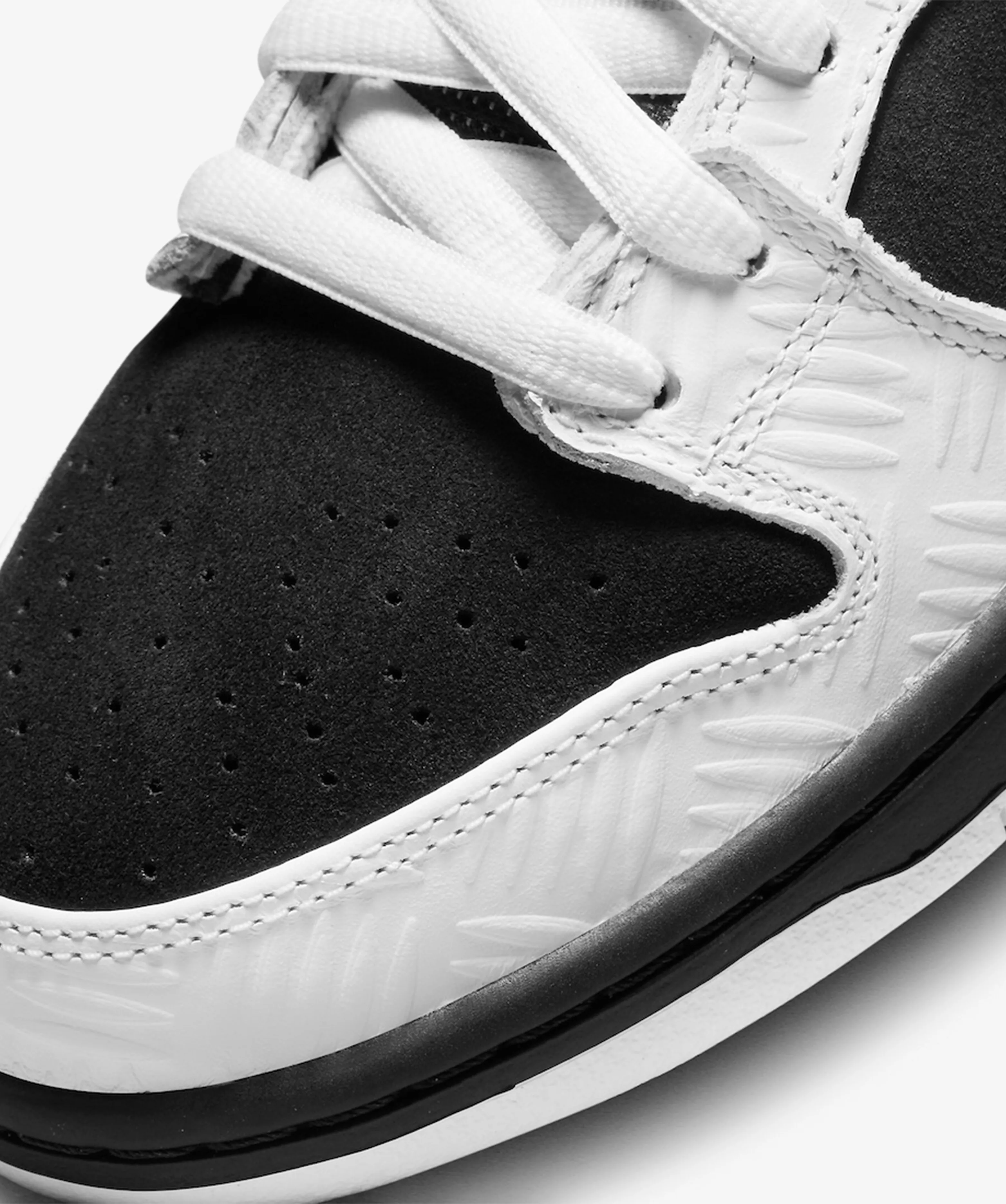 Nike SB Dunk Low Pro x TIGHTBOOTH 'Black and White'