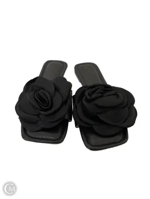 Sandals Flats By Clothes Mentor In Black, Size: 6.5